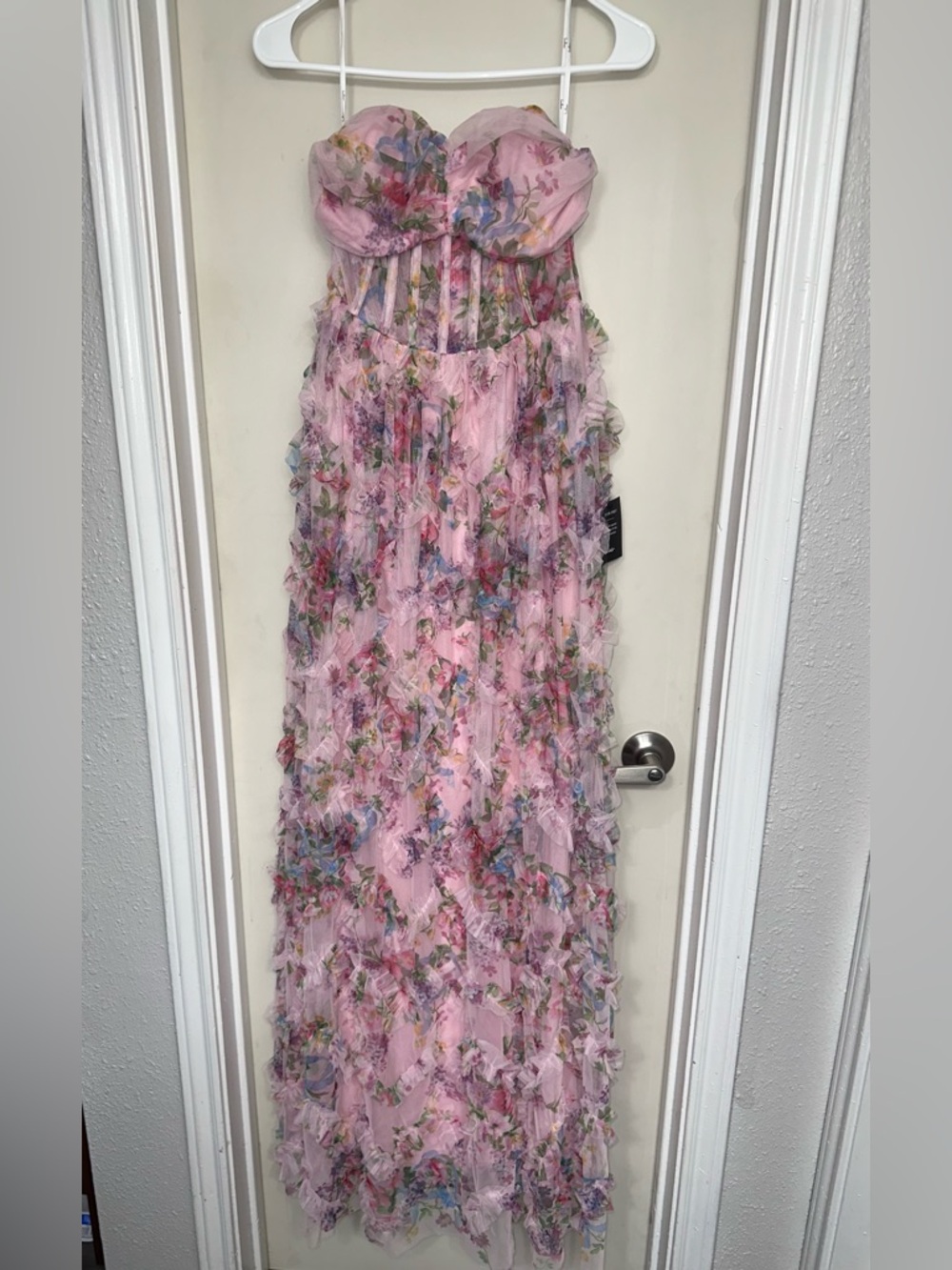 Stunning Element Pink Floral Mesh Ruffled Strapless Maxi Dress
Lulus - Picture 4 of 5